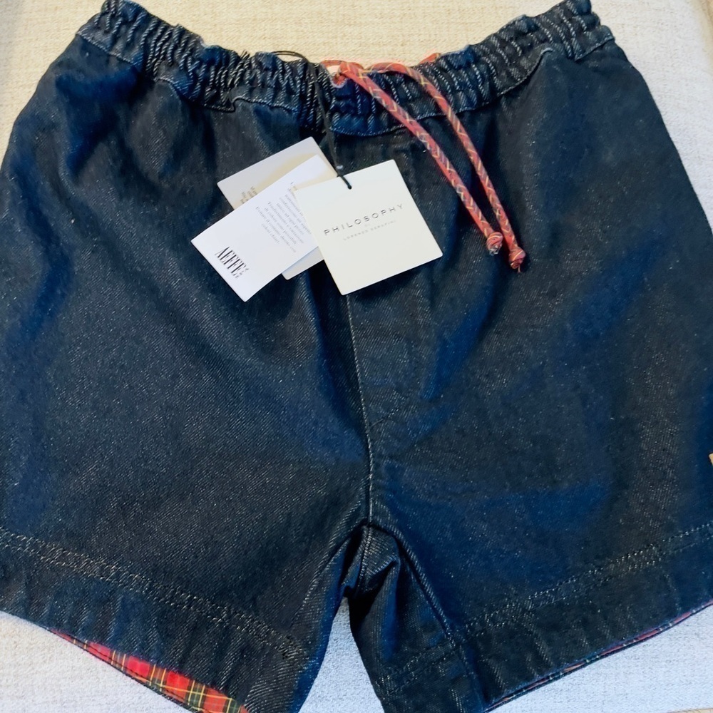 Philosophy di Lorenzo Serafini Dark Blue Denim Shorts with Red Drawstring
